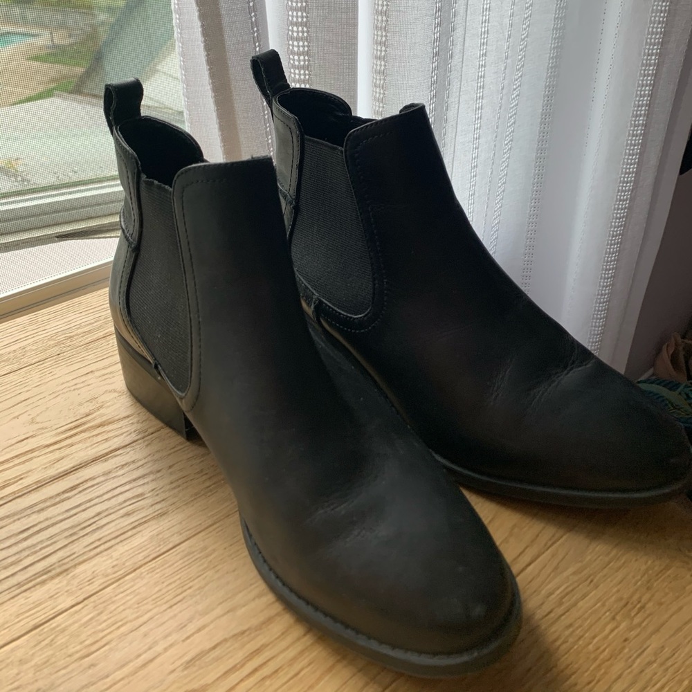 Black Steve Madden Booties